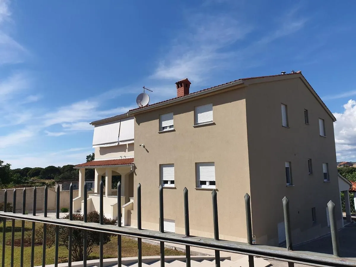 Apartment Valbandon 7296B Štinjan