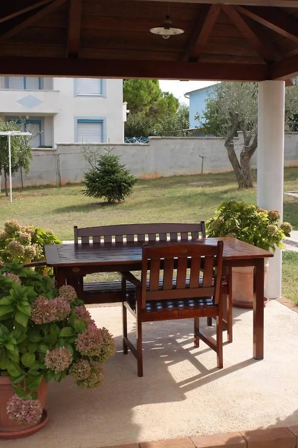 Apartment Valbandon 7296B Štinjan