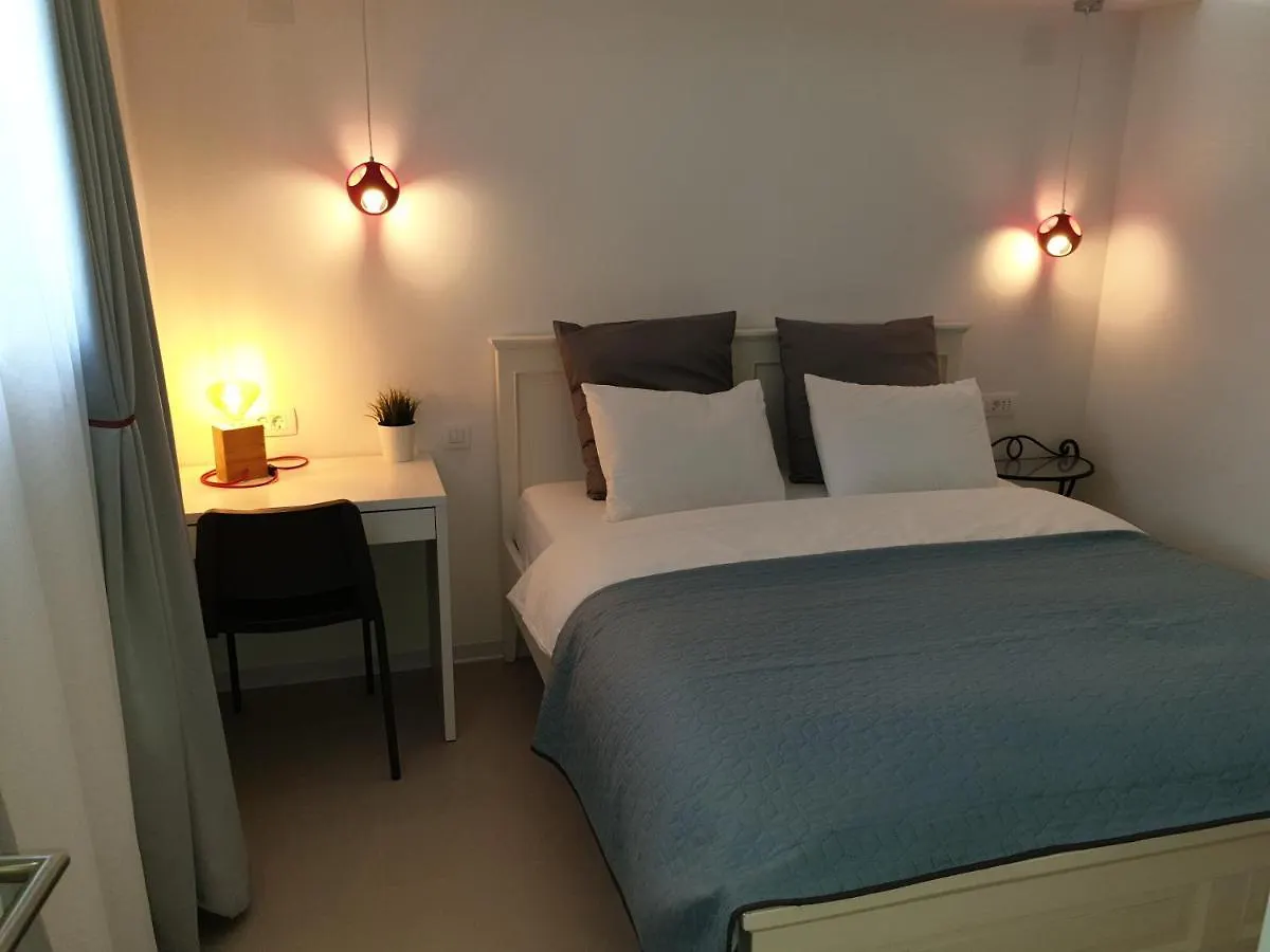 Apartment Valbandon 7296B Stinjan